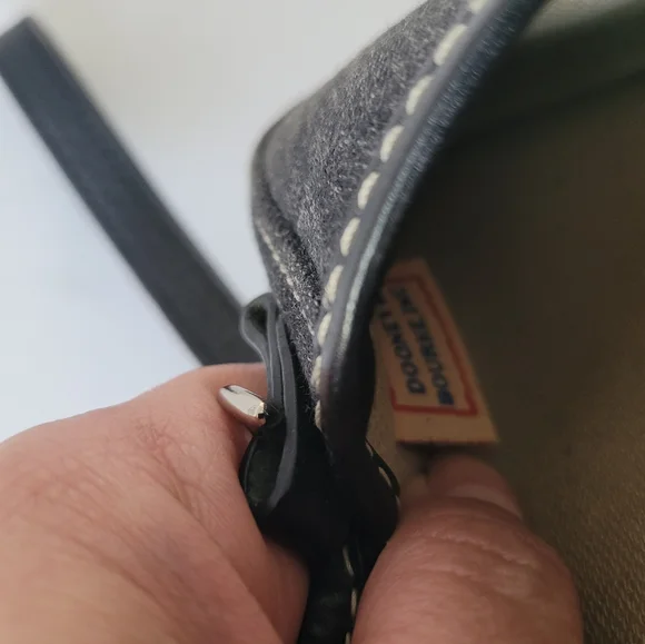 Dooney & Bourke Wristlet - Picture 7 of 8